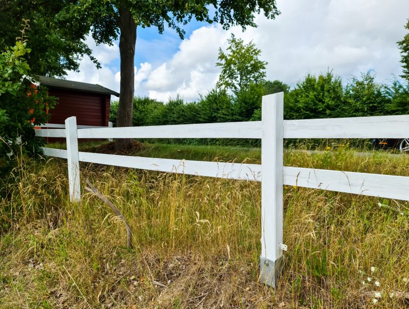 Fence detail