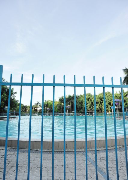 Swimming Pool Fence Repair Service